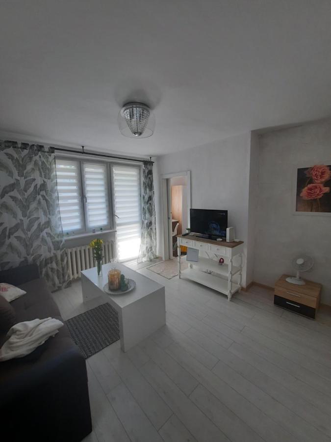 Appartamento Apartament Zorzy Przy Instytucie Kardiologii Anin Varsavia Esterno foto